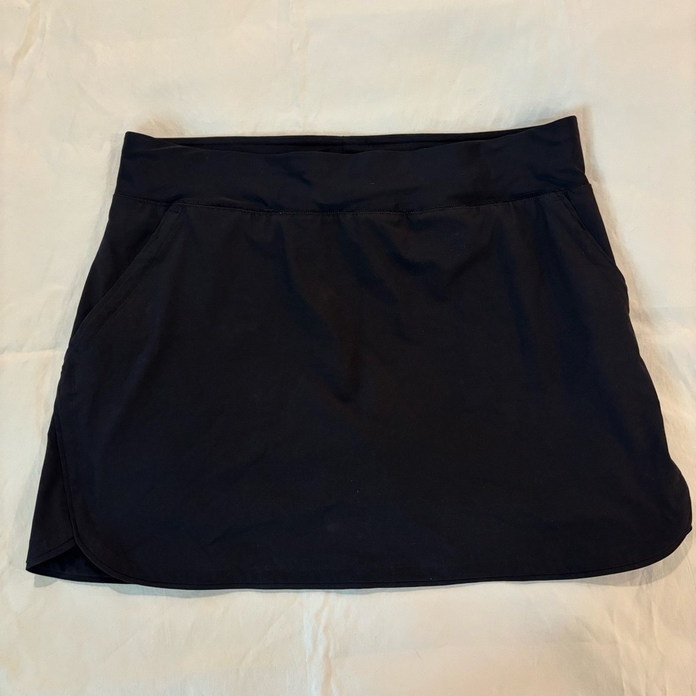 Lands’ End Women’s Black Swim Skirt W/ Built-In Shorts Size 16